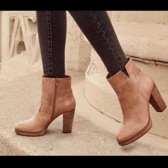 Lucky Brand Shoes - Lucky Brand Leather Platform Stacked Heel Bootie 4" Heel Size 8.5 Tan Neutral